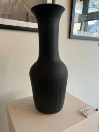23051601 Large Black Vase | Lucas Wayne Holmes